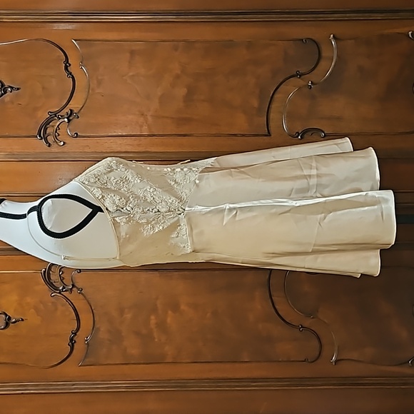 Delicates Lingerie Nightgown Nighty Beige Color Spaghetti Strap Lacey Size S - Picture 2 of 15